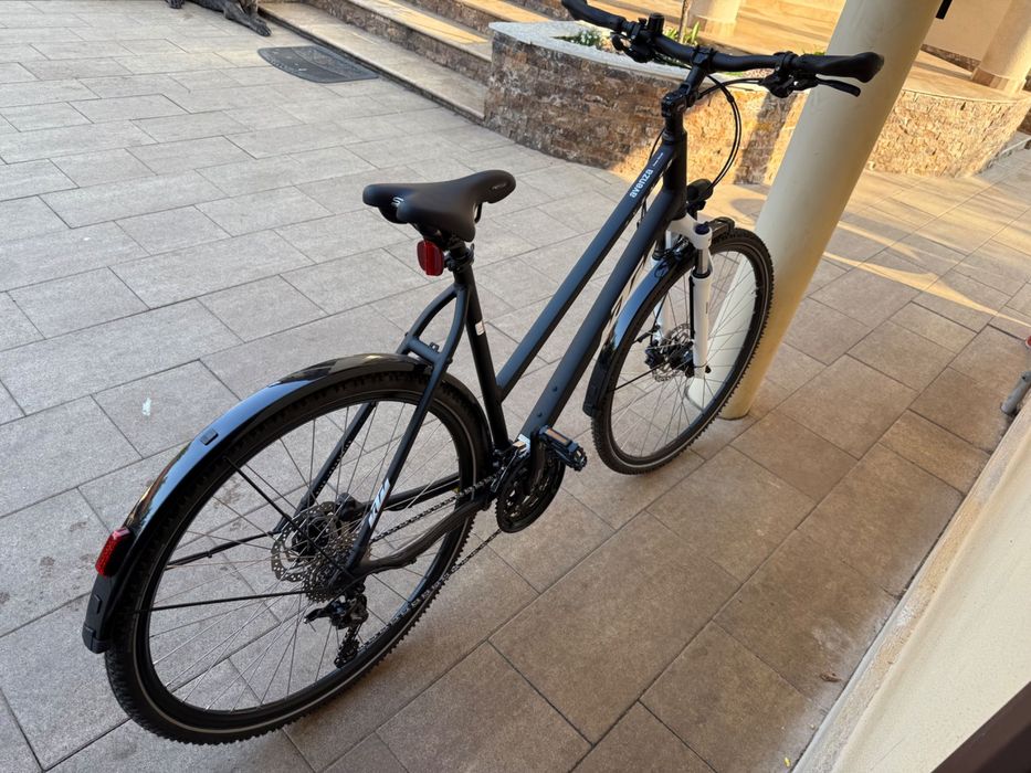 Bicicleta Trekking KTM Avenza CrossStreet noua