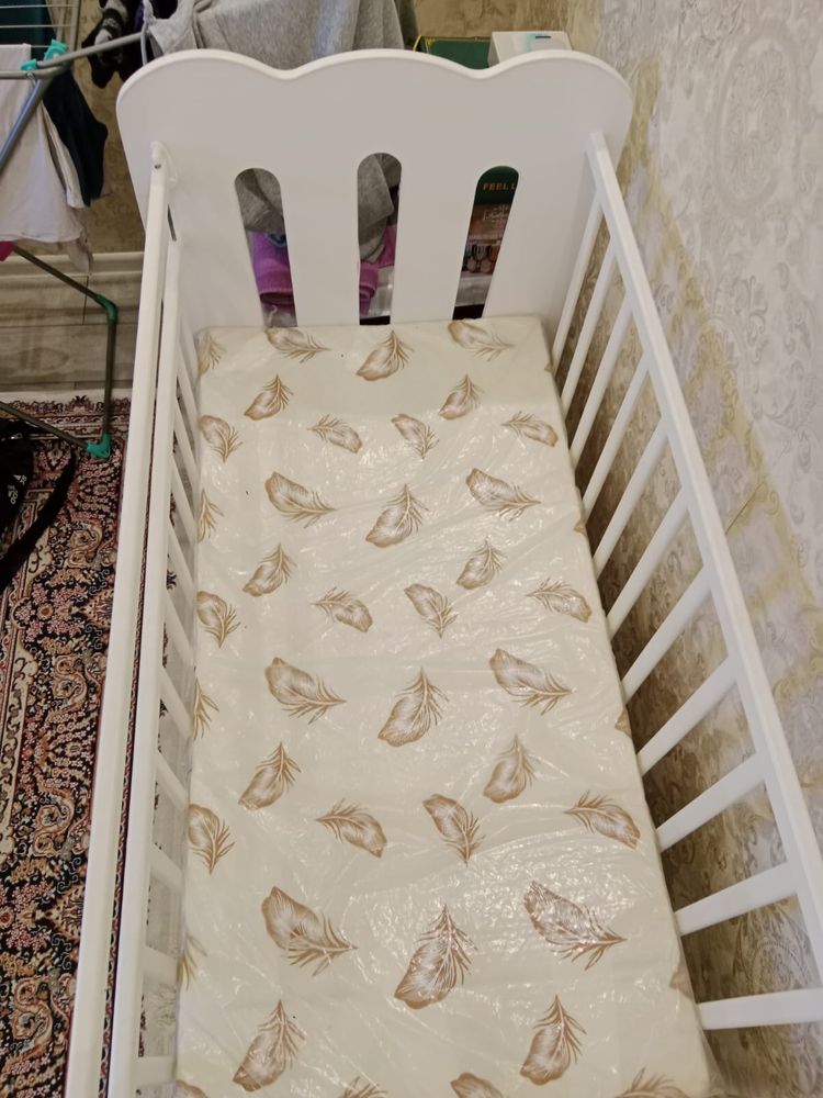 Манежка для новорожденного ребенка