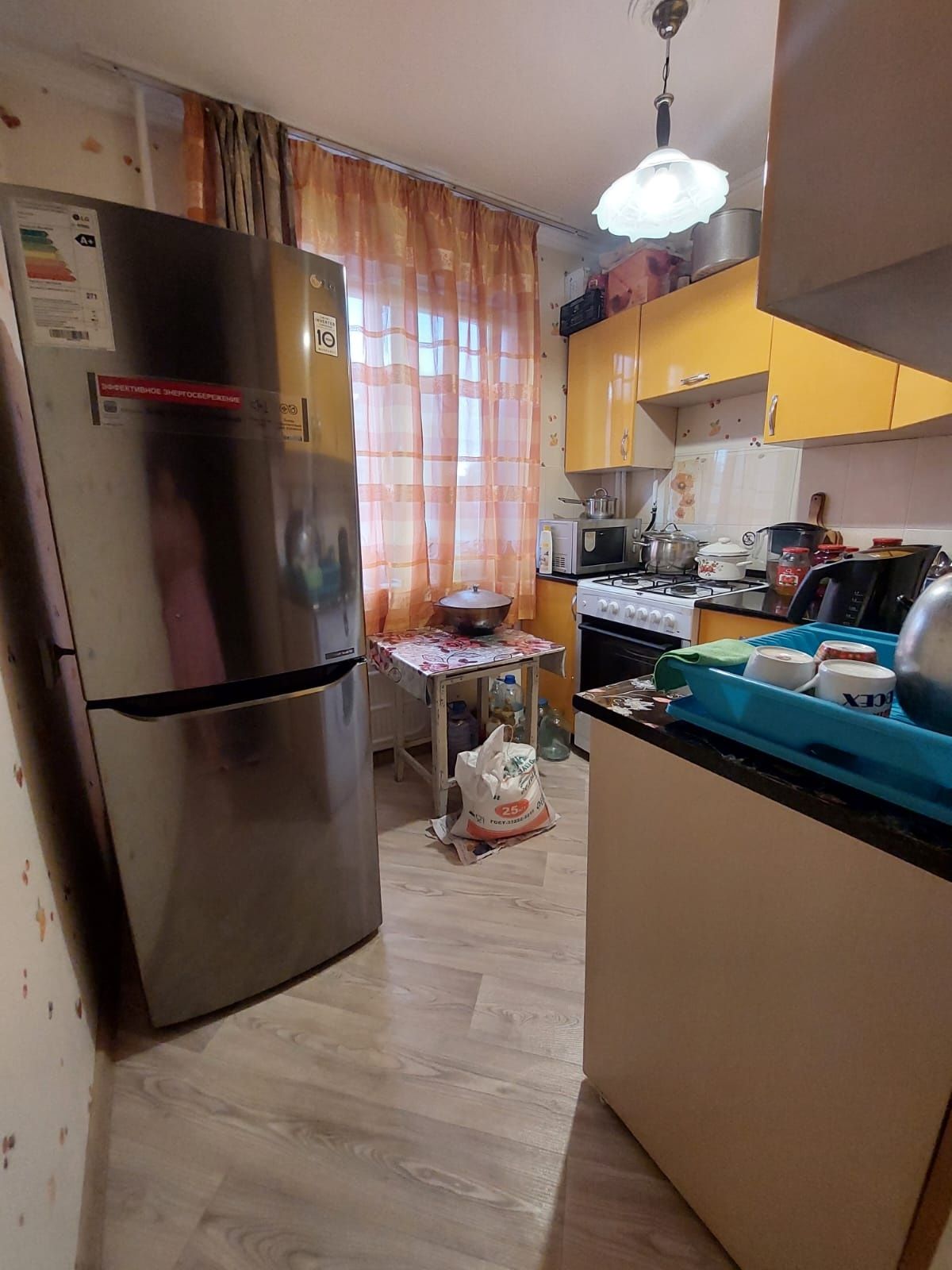 Срочно продам 2 комн кв в районе флагмана