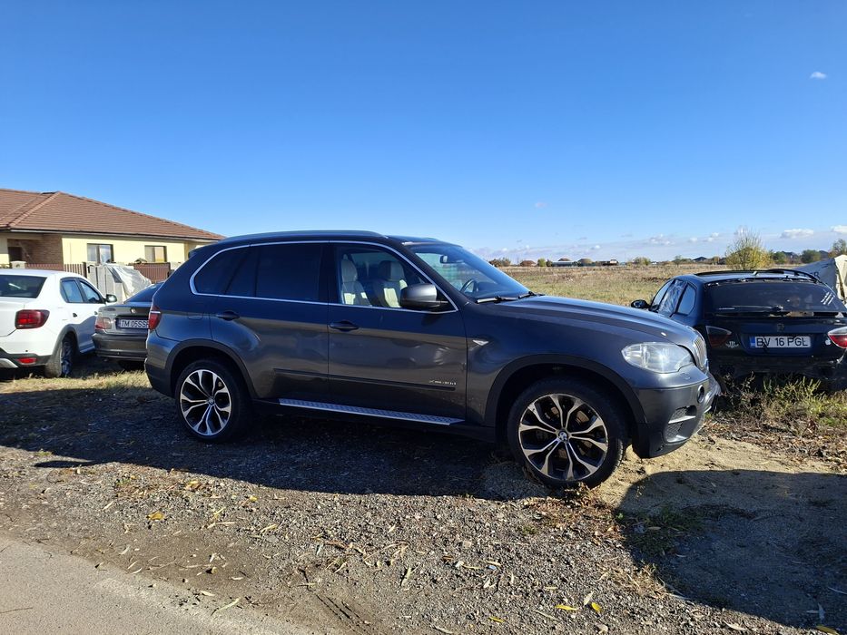 Vând B.M.W in stare perfecta