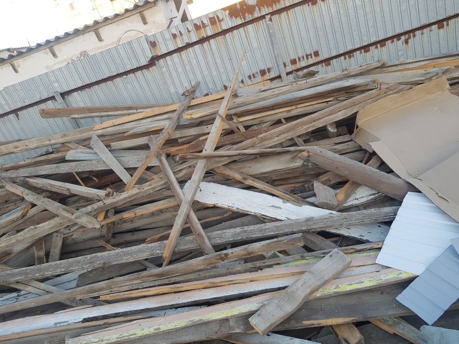 Отдам бесплатно стропилы и шифр