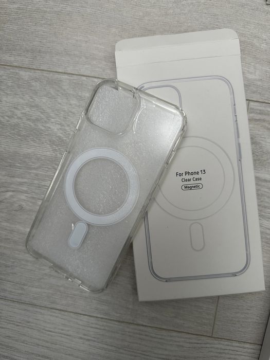 Huse originale Apple cu MagSafe