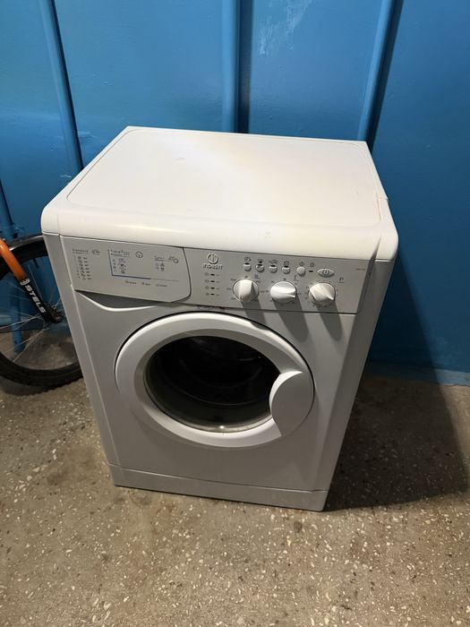 Стиральная машинка рабочая