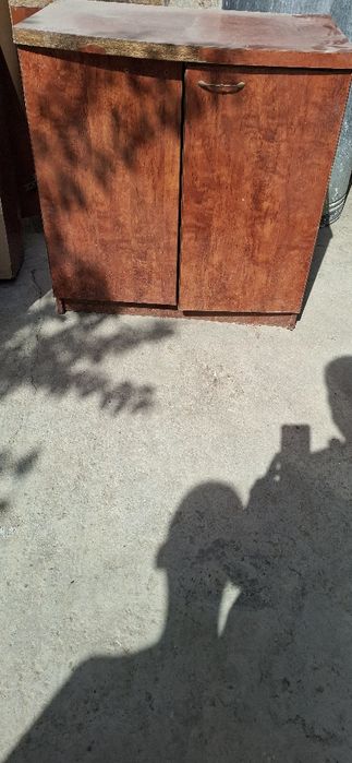 Продаётся кухонный мебель б/у