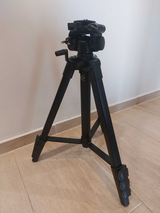 Фотографски статив VELBON EX 640 (използван)