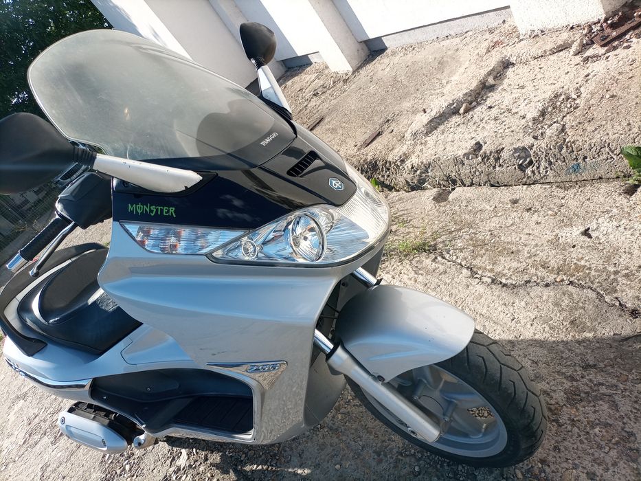 Vand Piaggio 200cc x8