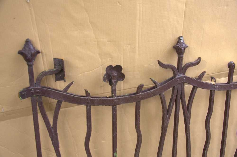Ковано желязо-врата и ограда