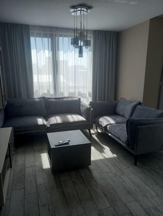 Дава се под наем Двустаен апартамент в Пловдив, Христо Смирненски - 77 кв.м за 511 € - Снимка #1