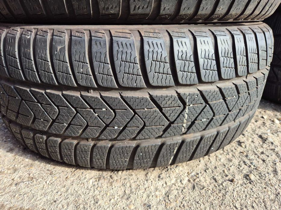 2 Anvelope de IARNA - 225/40/19 - PIRELLI - CA UNELE NOI - DOT 2021 !