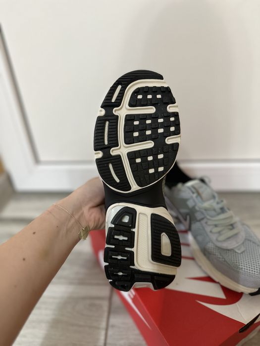 Adidasi Nike Noi!!!