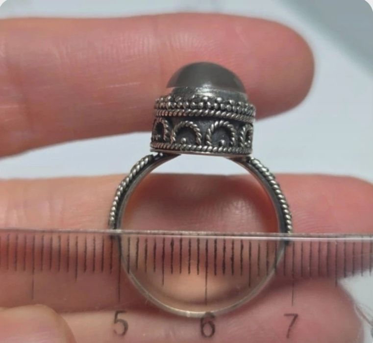 Inel din argint cu piatra naturala ochi de pisică