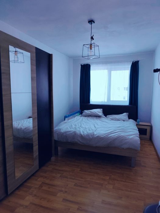 ofer spre vanzare apartament cu 3 camere