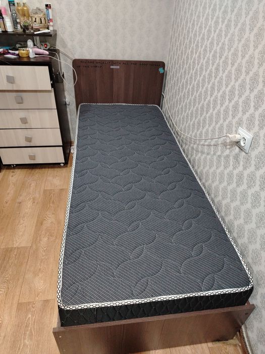 Продам матрас 80на 2.0