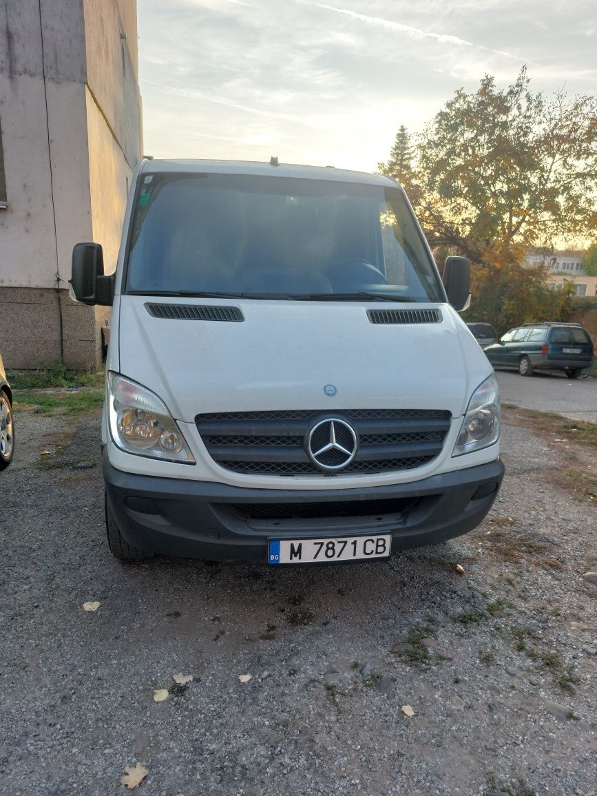 Продавам Мерцедес спринтер 315