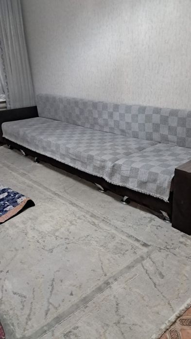Отдам даром диван