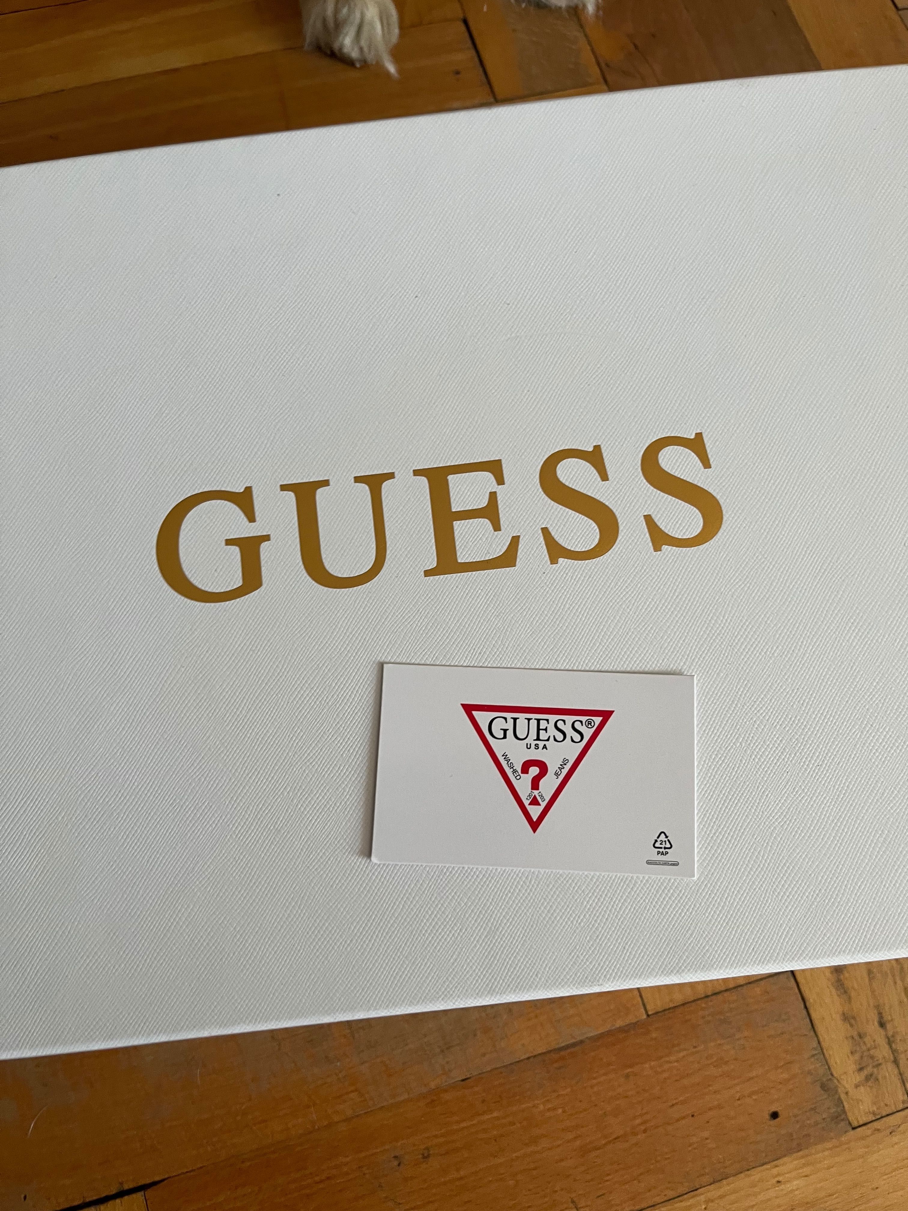 Маратонки Guess  оригинални