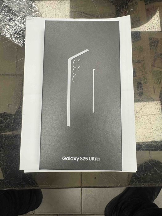 Нов телефон samsung s25 ultra 256 gb