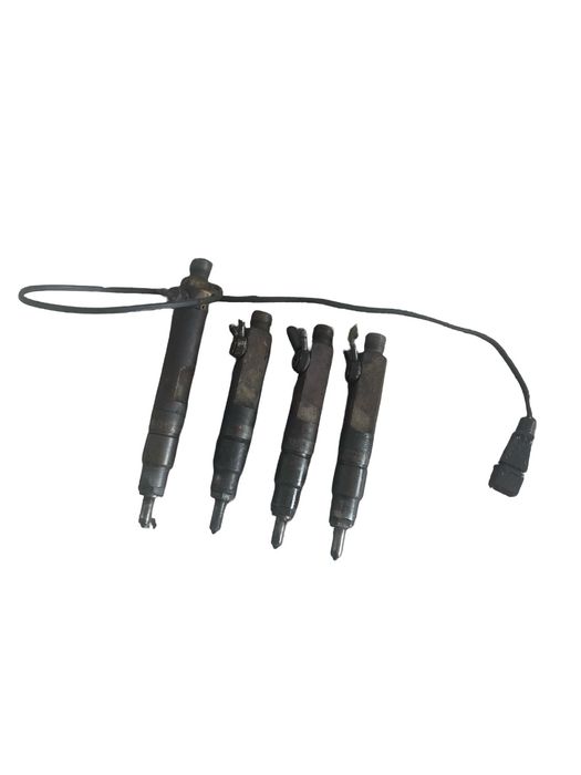 Set injectoare combustibil VOLKSWAGEN LT 28-35 II Bus 2DB, 2DE, 2DK 19