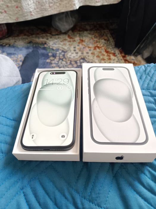Продам Iphone 15 256gb