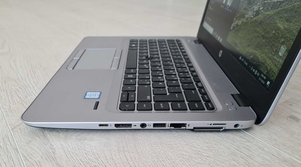 Laptop HP Elitebook 14" Full HD, i7-6500u, 8 GB DDR4, SSD 256, Sim 4G