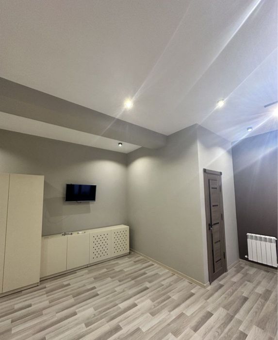 Продаётся квартира 2/2/5 Фархадский базар , качественный евроремонт