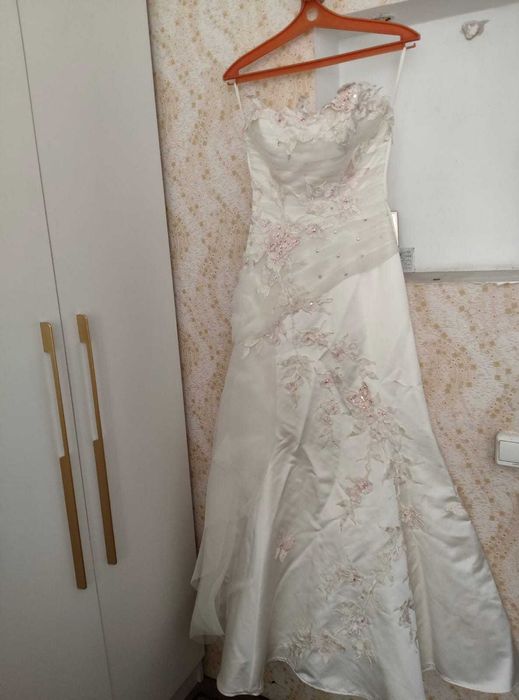 платье вечернее нарядное