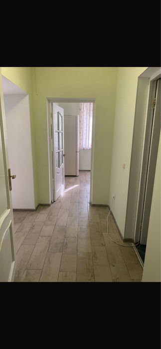 Подселение в 1 комнатную  квартиру  напротив ЕНУ (девушка)