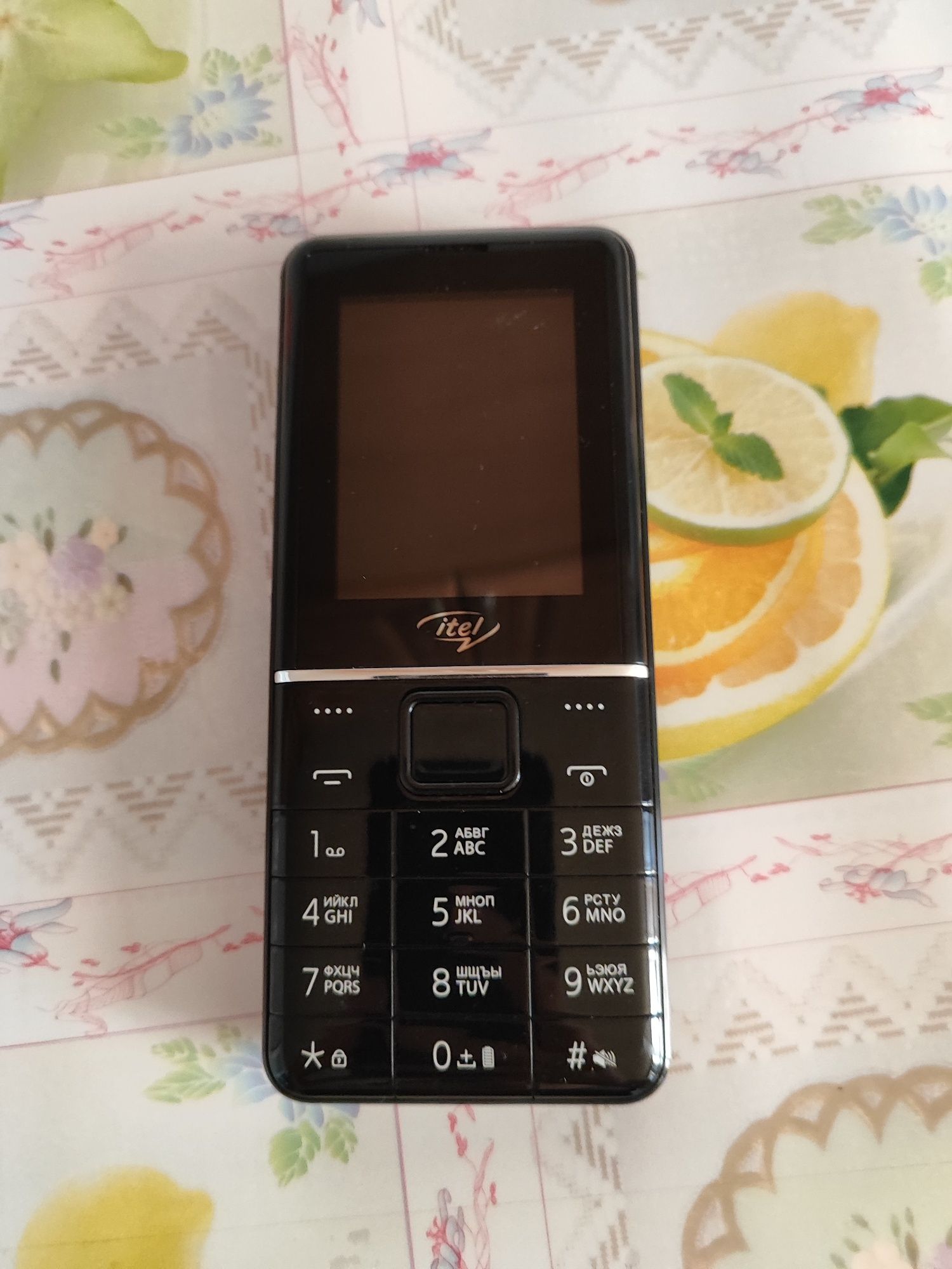 Продам Itel power 900