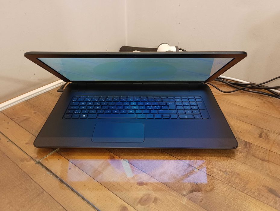 Лаптоп HP Notebook - 17-x132nd / 17"