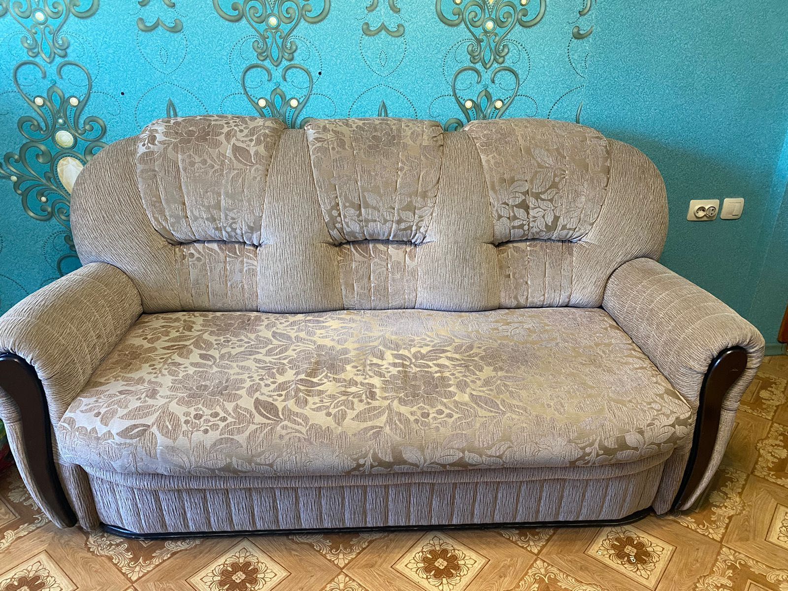 Диван с креслами