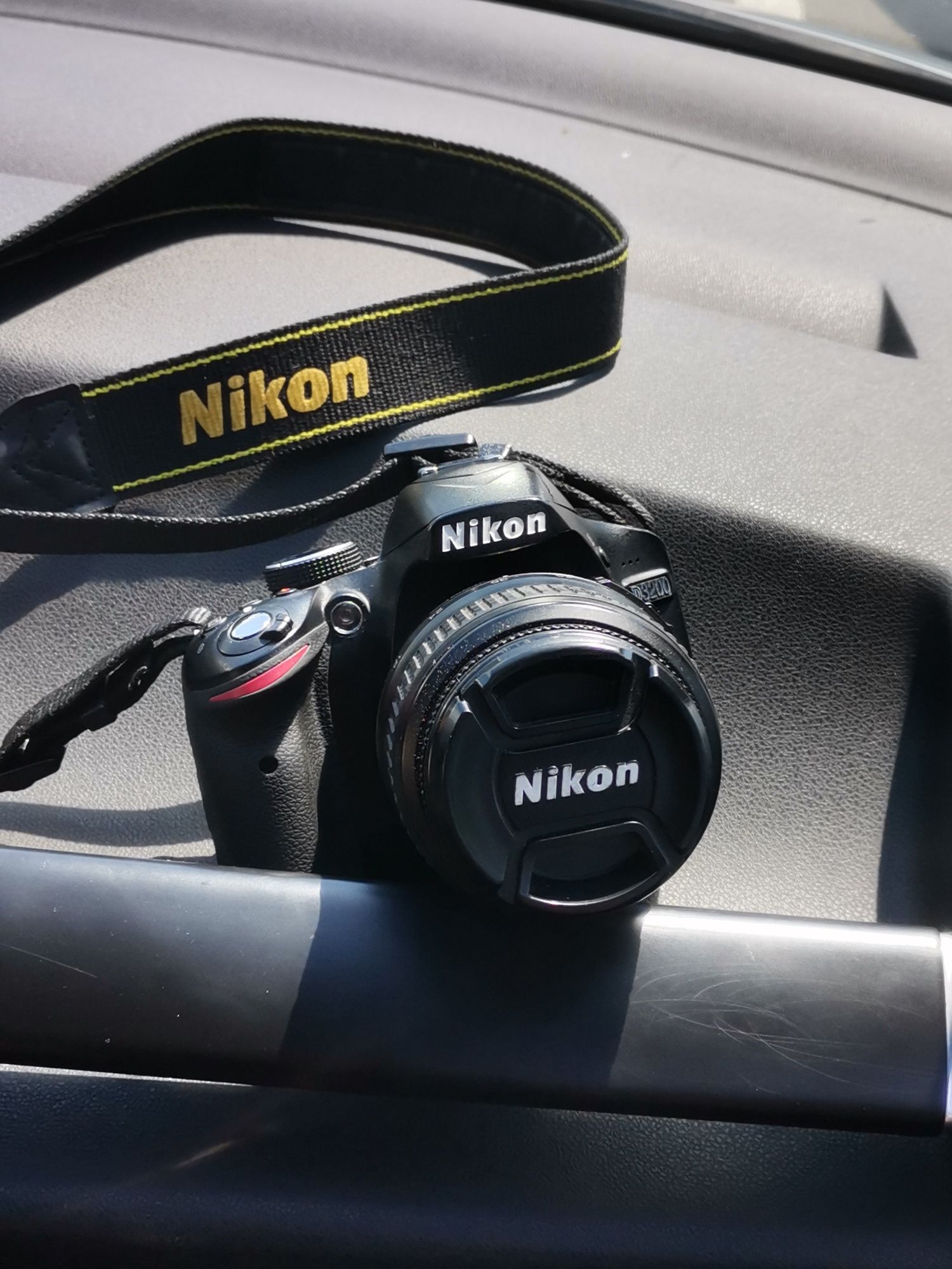 Nikon D3200 cu obiectiv 18-55mm