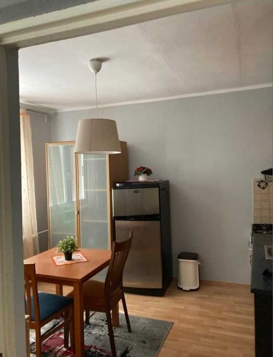 Дава се под наем Едностаен апартамент в Пловдив, Кючук Париж - 35 кв.м за 153 € - Снимка #2