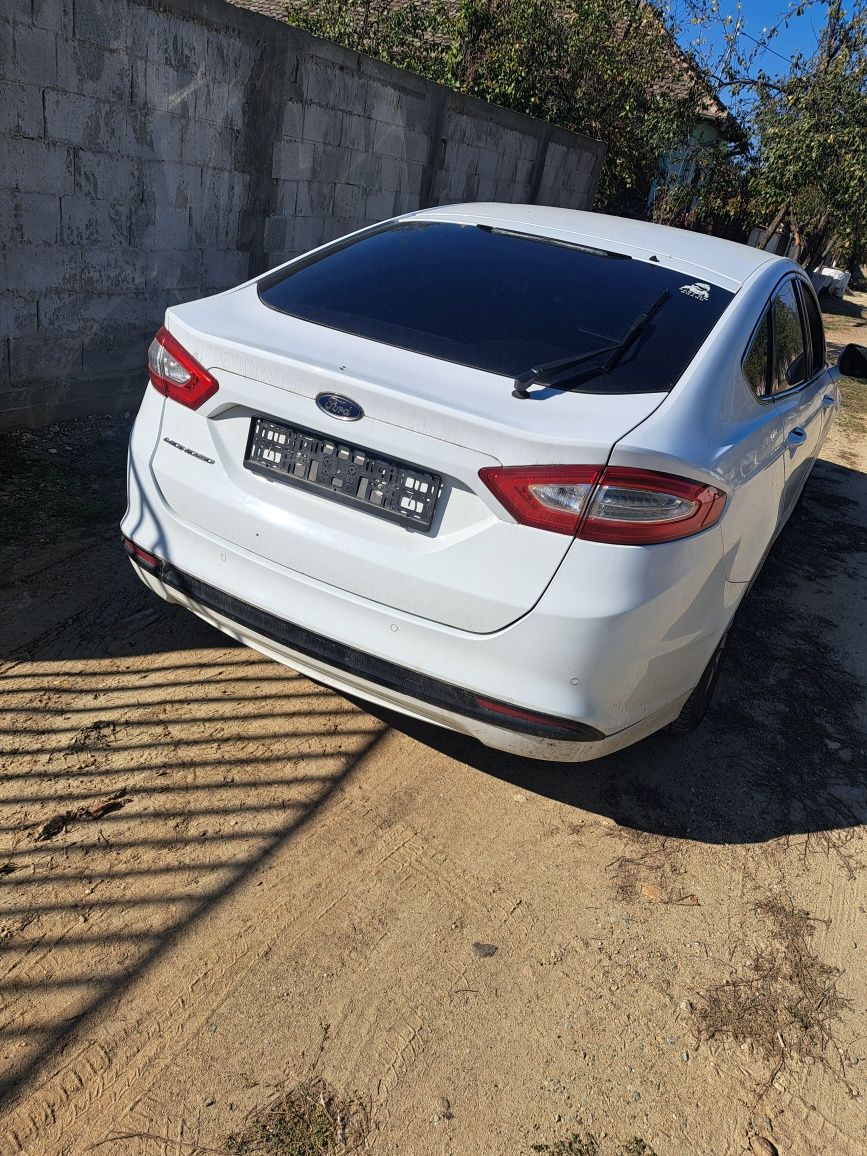 Dezmembrez ford mondeo mk5, motor 2.0 d