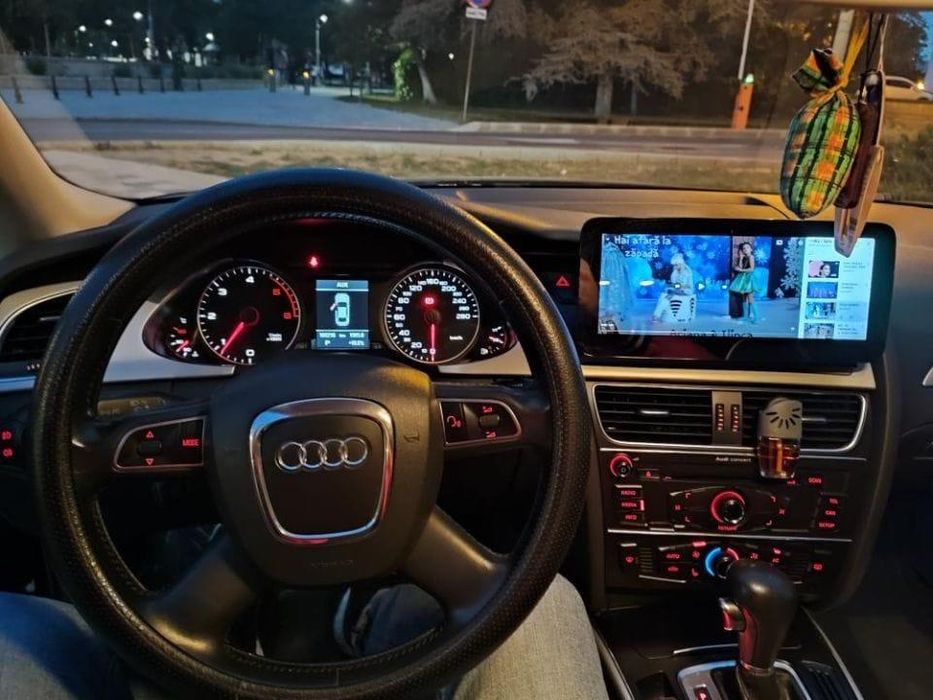AUDI A4 B8  An 2011