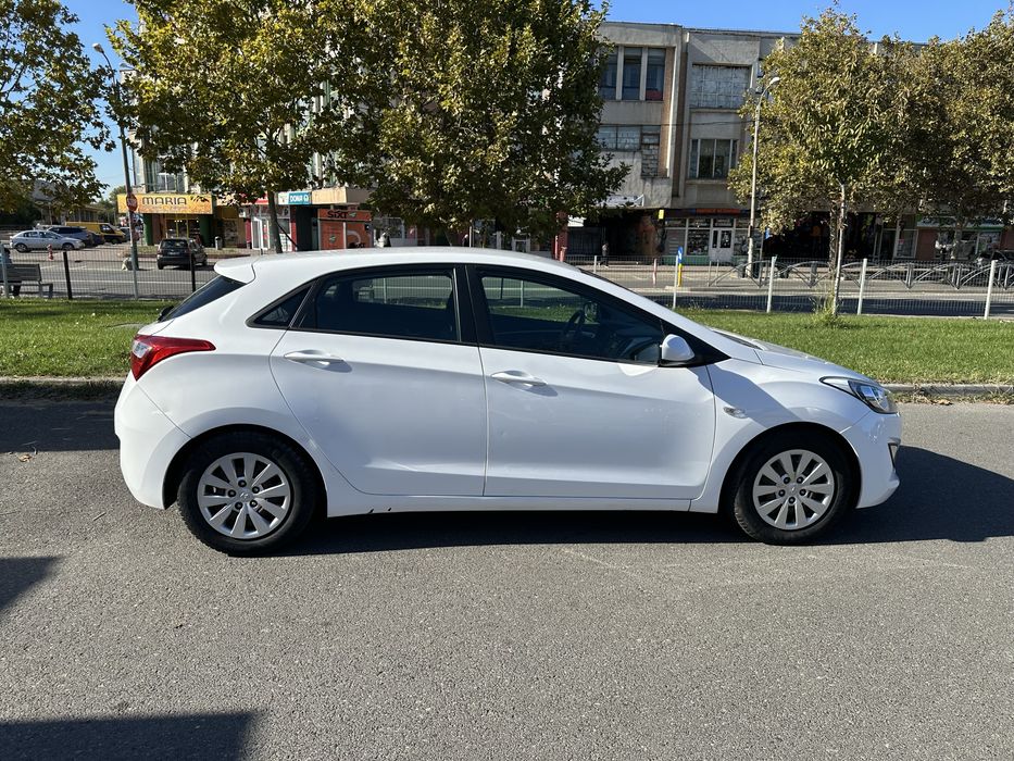 Hyundai i30 1.4 Benzină 100CP