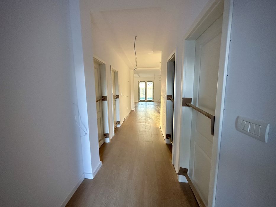 Duplex 3 camere | 2 bai | 300mp teren | 86mp utili