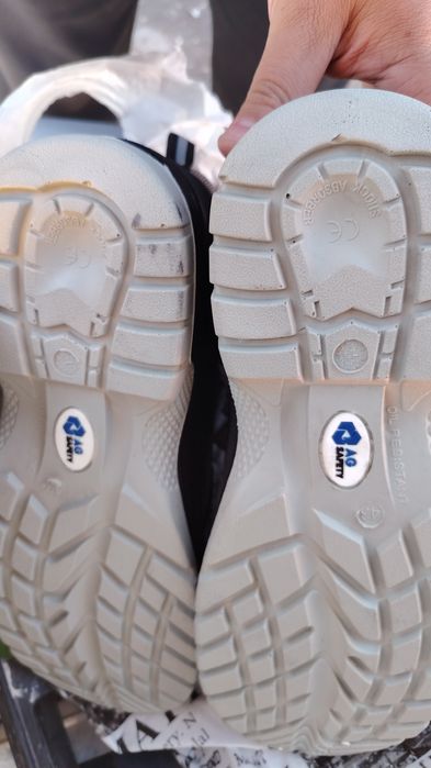 Продаю ботинки рабочий