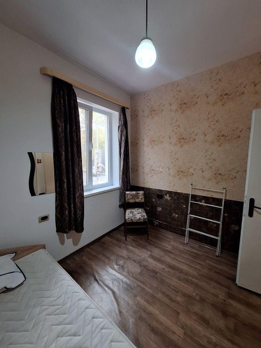 Дава се под наем Тристаен апартамент в Пловдив, Център - 107 кв.м за 434 € - Снимка #3