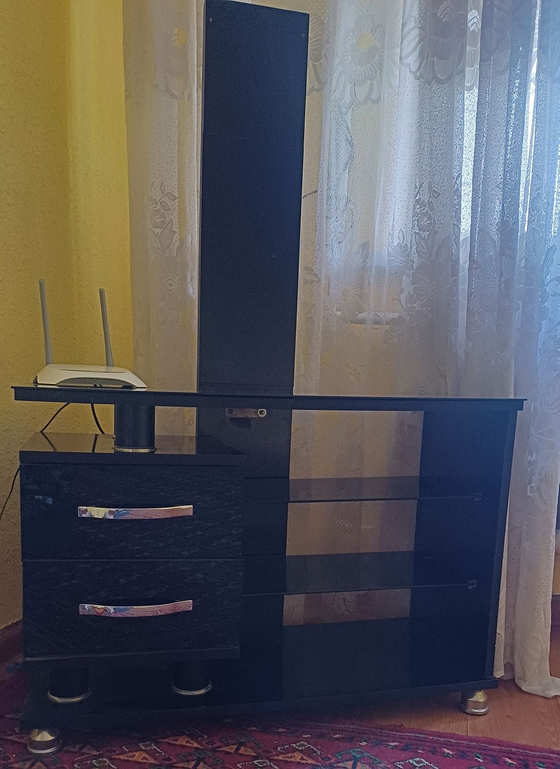 Продаётся тумбочка.
