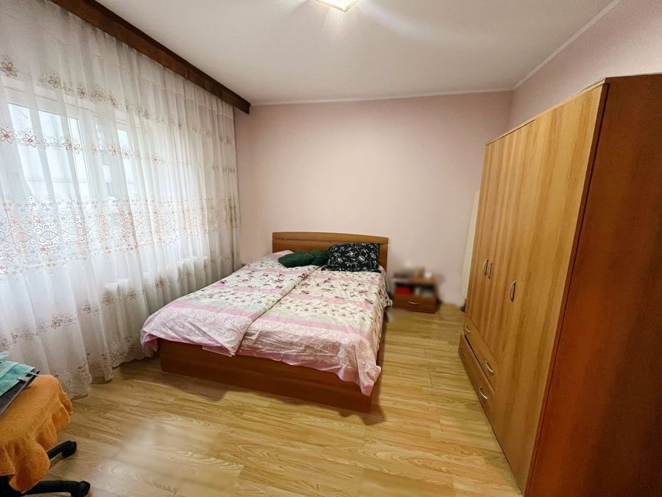 Inchiriere apartament 3 camere decomandat Sector 6