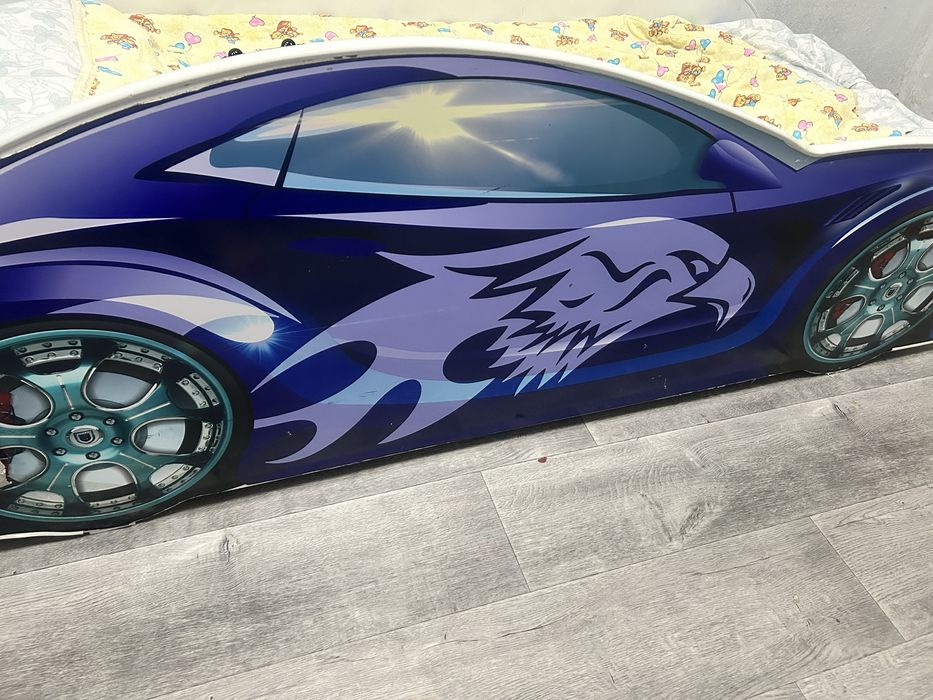 Продам кровать машину с ортопедическим матрасом