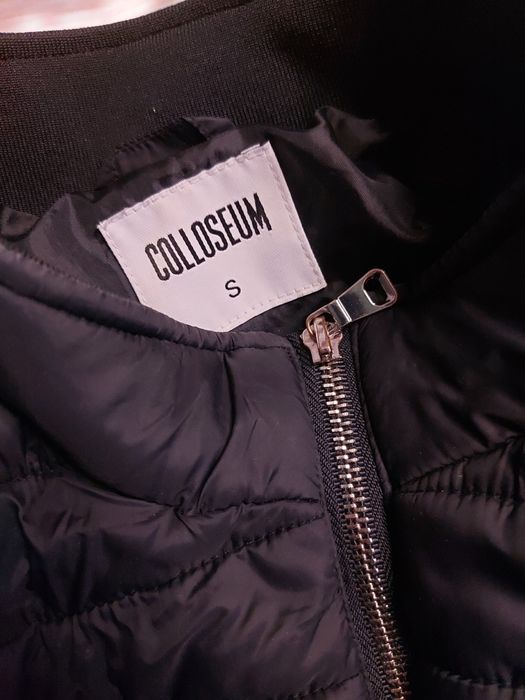 Vând geaca în mărimea s