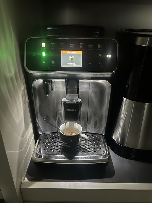 Vand expressor LatteGO5400