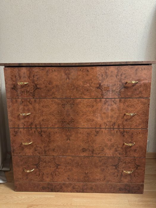 Шатура: комод, тумбочки, журнальный столик