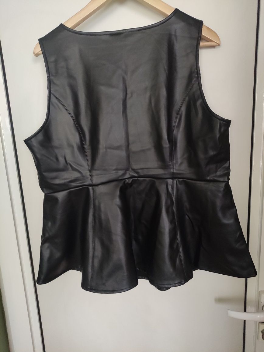 Кожен потник Torrid