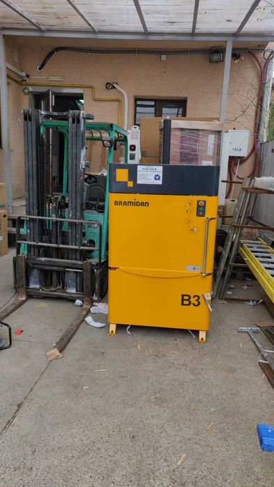 Prese de balotat deseuri din carton,folie,textile