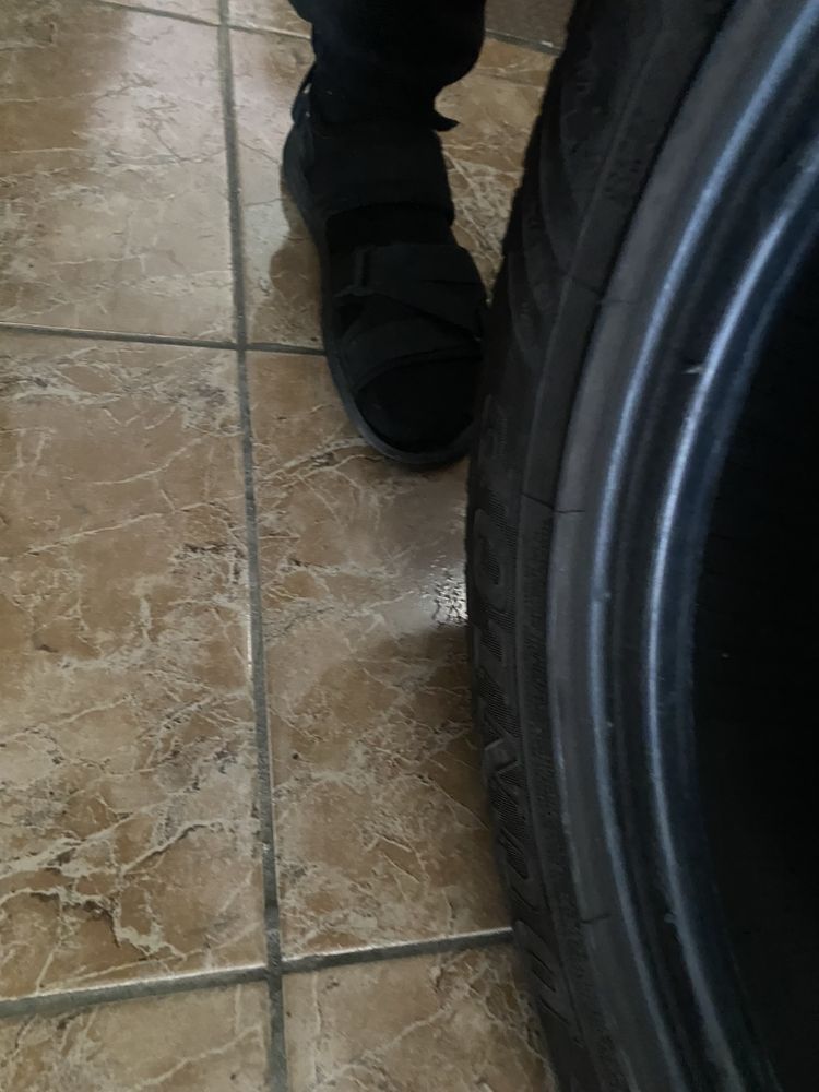 Шины Dunlop 245/45/17, 4шт