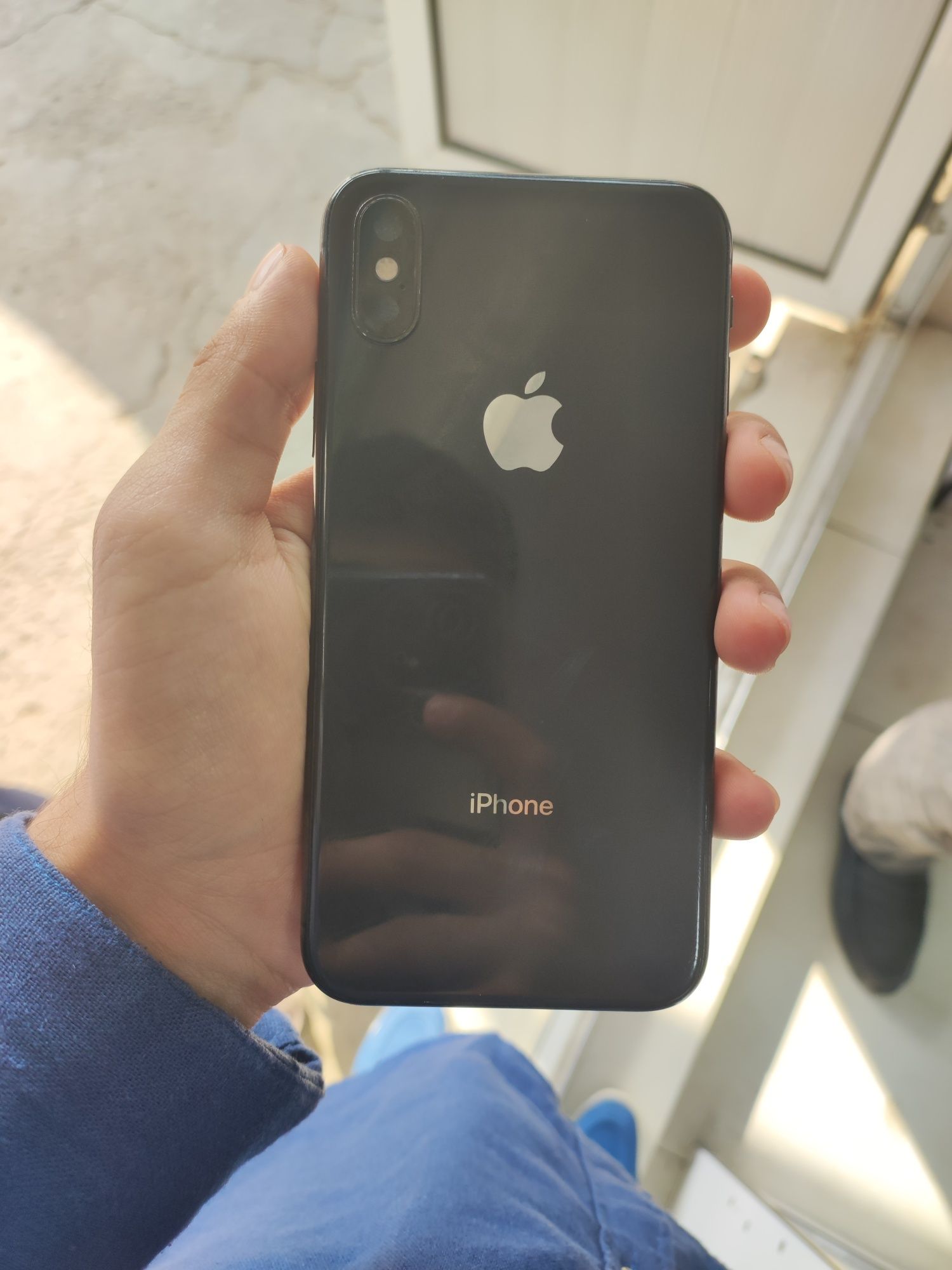 Iphone xs 256gb aybi ekranida chizigi bor keyn face id ishlamid