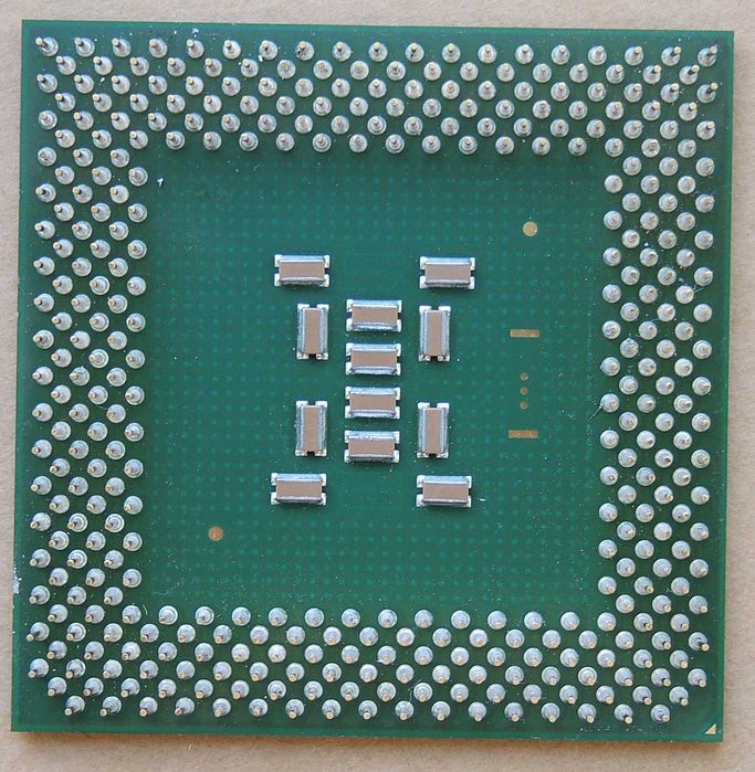 Intel Pentium III 650MHz SL45W 650/256/100/1.65V Socket 370 Testat
