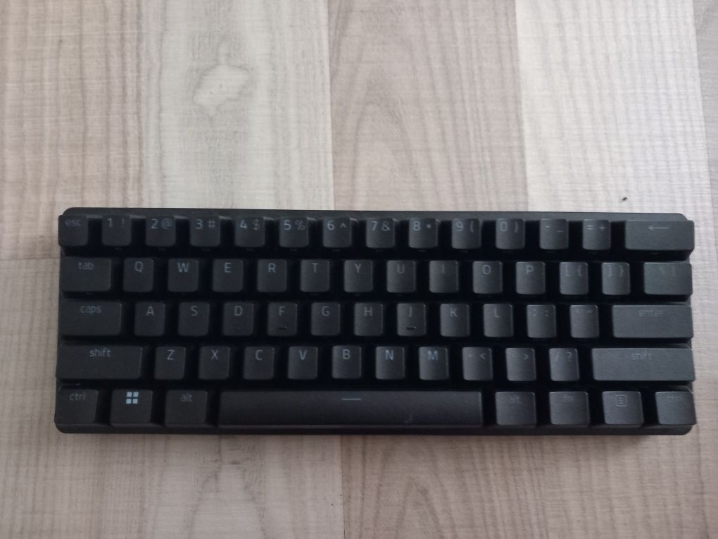 Razer Huntsman Mini 60% клавиатура